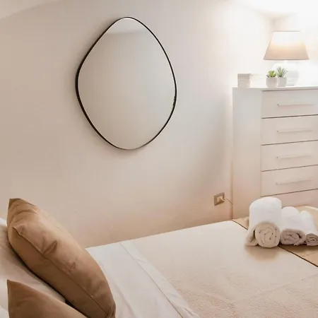 La Pigna Apartment *